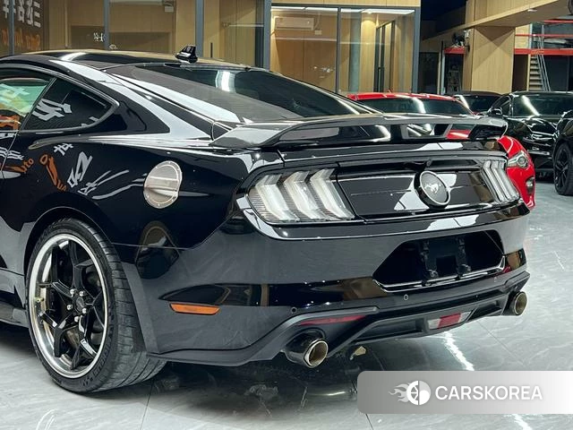 Ford Mustang id 4368397 из Китая 13