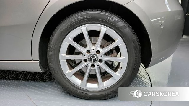 Mercedes-Benz A-Class W177 id 4424379 из Кореи 13