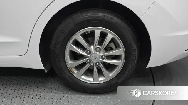 Hyundai The New Avante AD id 4520616 из Кореи 13