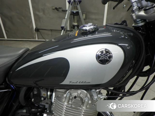 Yamaha SR400 id 4236858 из Японии 13