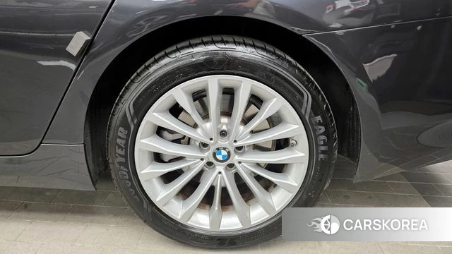 BMW 5 Series (G30) id 4343171 из Кореи 13