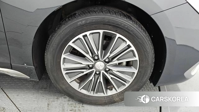 Hyundai Grandeur IG Hybrid id 4557415 из Кореи 13