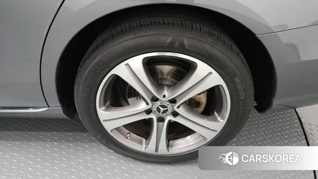 Mercedes-Benz E-Class W213 id 4424732 из Кореи 13