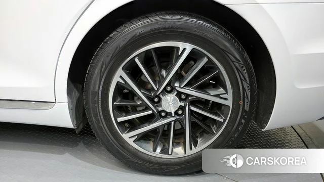 Hyundai The New Grandeur IG id 4195747 из Кореи 13