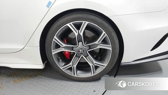Kia Stinger id 4284419 из Кореи 13