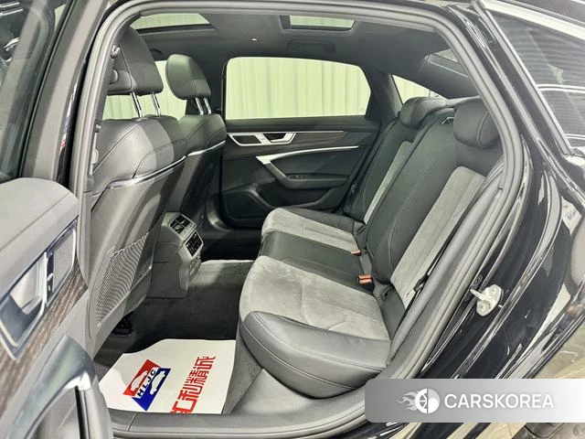 Audi A6L id 4272047 из Китая 13