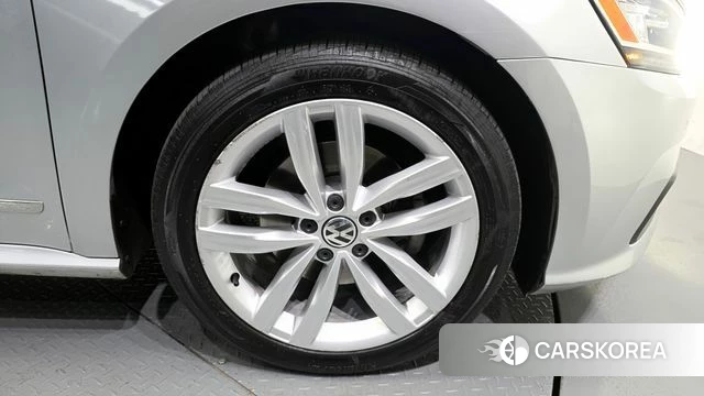Volkswagen The New Passat id 4318142 из Кореи 13