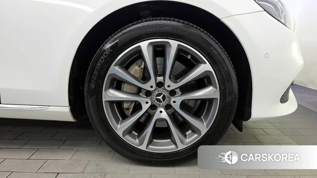 Mercedes-Benz E-Class W213 id 4363308 из Кореи 13