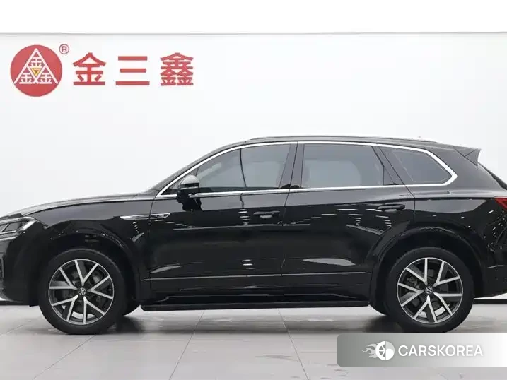Volkswagen Touareg id 4577448 из Китая 13