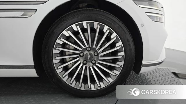Genesis Electrified G80 (RG3) id 4500971 из Кореи 13