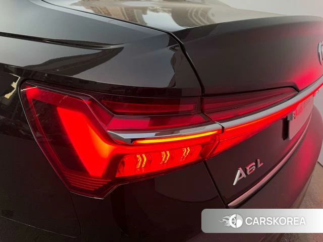 Audi A6L id 4271688 из Китая 13