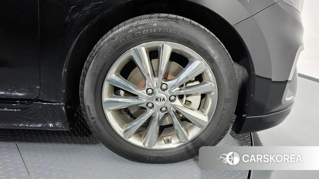 Kia The New Carnival id 4604853 из Кореи 13