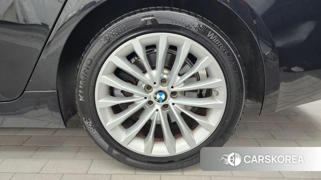 BMW 5 Series (G30) id 4620571 из Кореи 13