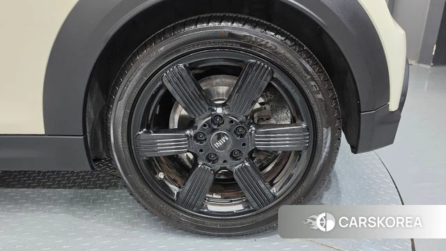 Mini Cooper S Convertible id 4670830 из Кореи 13