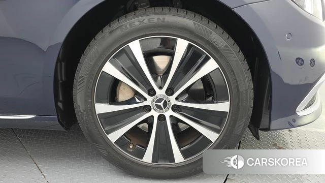 Mercedes-Benz E-Class W213 id 4283114 из Кореи 13