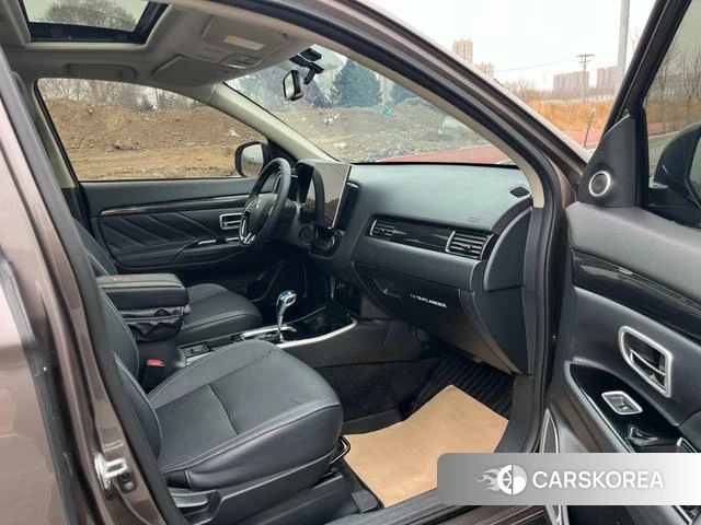 Mitsubishi  Outlander id 4207261 из Китая 13