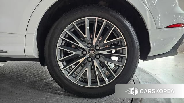 Audi Q3 (F3) id 4488434 из Кореи 13