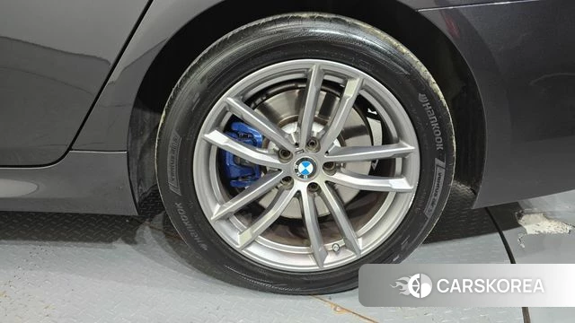 BMW 5 Series (G30) id 4795077 из Кореи 13