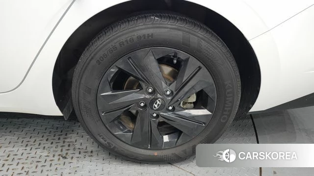 Hyundai Avante Hybrid (CN7) id 4630954 из Кореи 13
