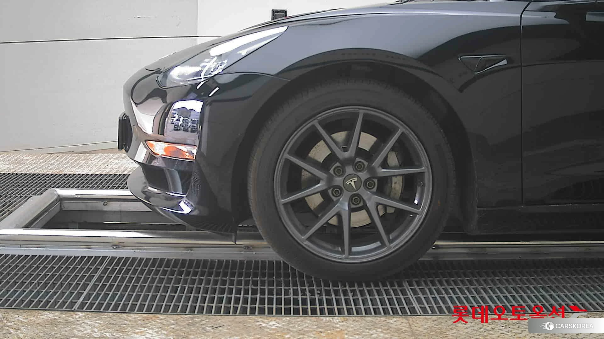 Tesla Model 3 Long Range id 3875662 из Кореи 9