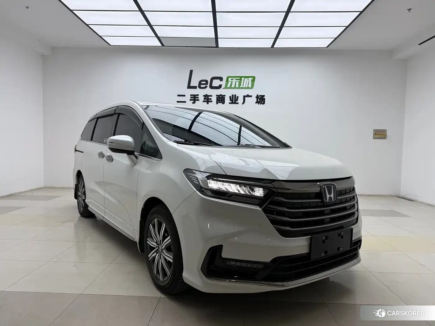 Honda Odyssey id 4559727 из Китая 13
