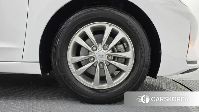 Hyundai The New Avante AD id 4447079 из Кореи 13