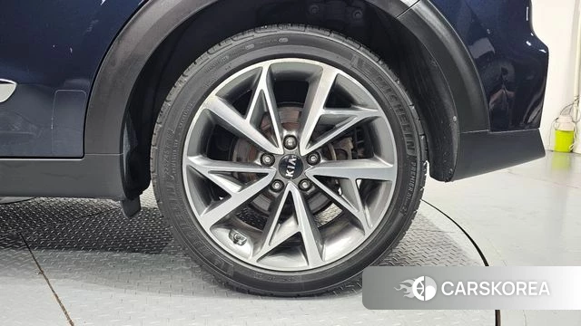 Kia The New Niro id 4765015 из Кореи 13