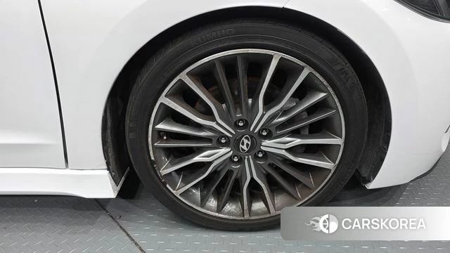 Hyundai Avante AD id 4286385 из Кореи 13