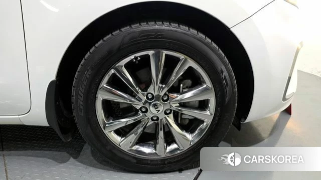 Kia The New Carnival id 4294835 из Кореи 13
