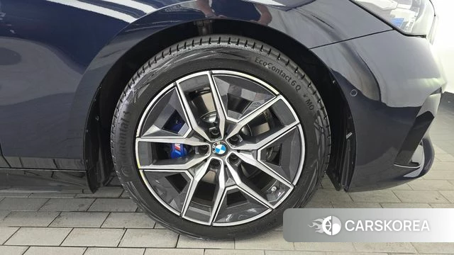 BMW 5 Series (G60) id 4480011 из Кореи 13