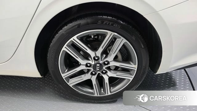 Kia Come New K3 id 4378117 из Кореи 13