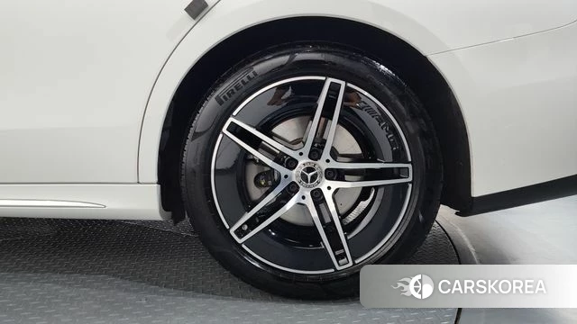 Mercedes-Benz E-Class W214 id 4686513 из Кореи 13