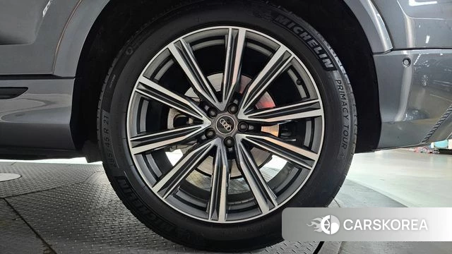 Audi Q8 (4M) id 4489701 из Кореи 13