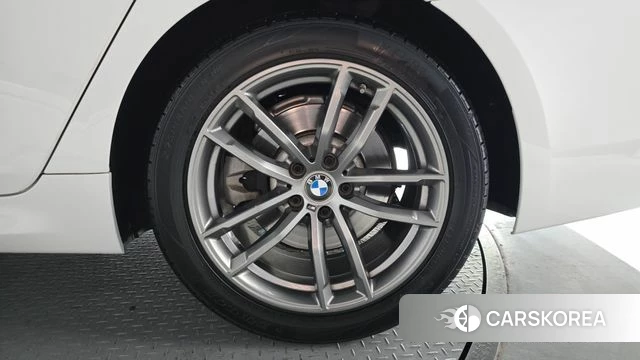 BMW 5 Series (G30) id 4568821 из Кореи 13