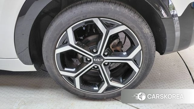 Kia Di Ol Nu Niro id 4585546 из Кореи 13