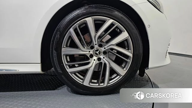 Mercedes-Benz E-Class W214 id 4665277 из Кореи 12