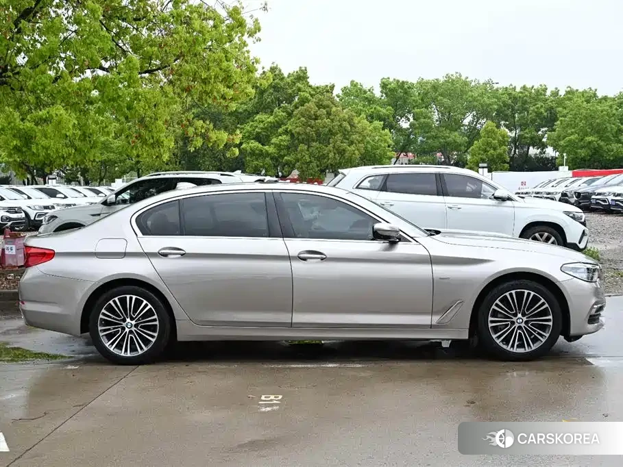 BMW 5 series id 4599773 из Китая 13