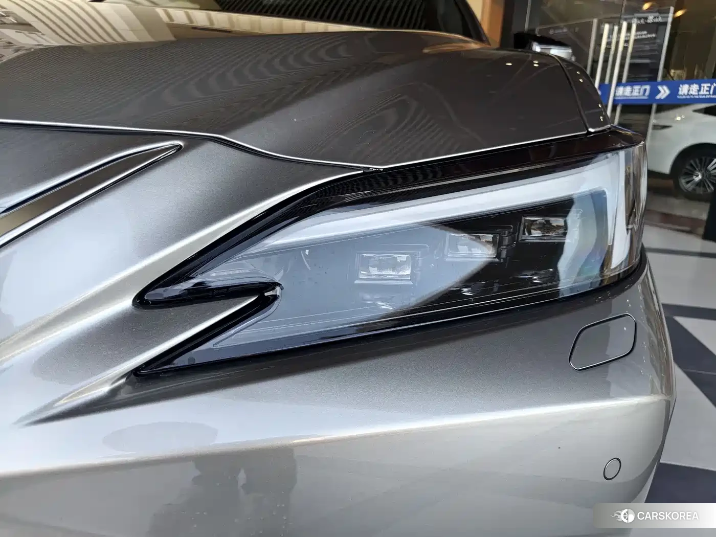 Lexus ES id 4583660 из Китая 13