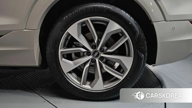 Audi e-Tron id 4581006 из Кореи 13