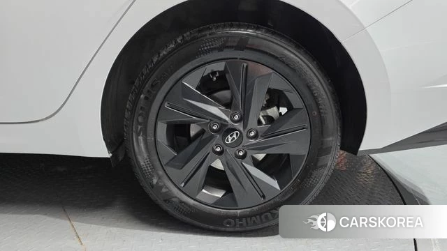 Hyundai Avante (CN7) id 4186853 из Кореи 13