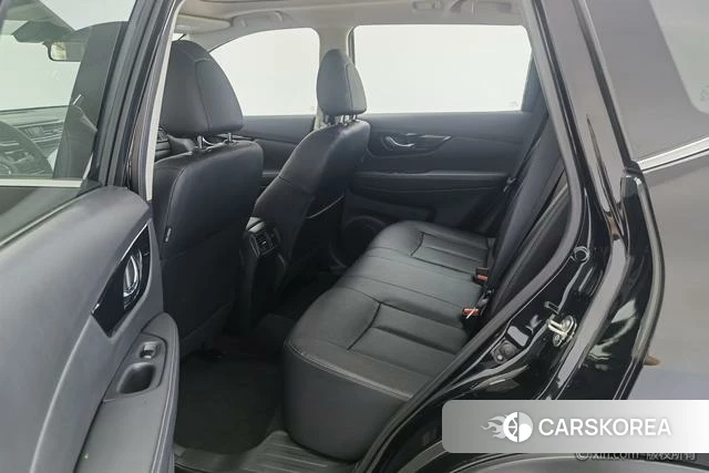 Nissan Qijun id 4320927 из Китая 13