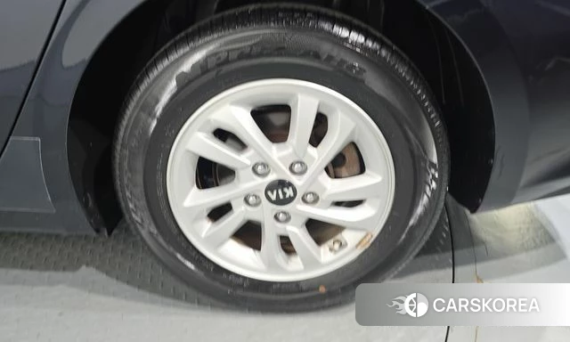 Kia Come New K3 id 4943419 из Кореи 13