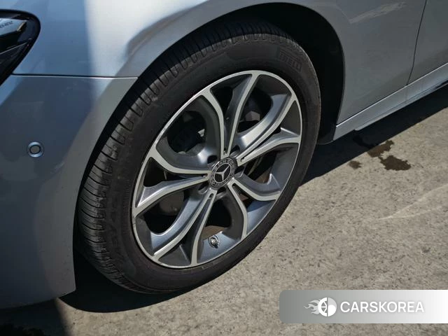 Mercedes-Benz E-class id 4271497 из Китая 13