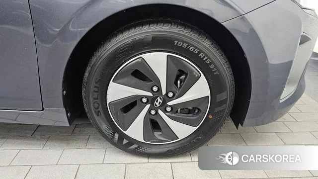 Hyundai Ionic Hybrid id 4596349 из Кореи 13