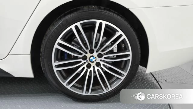 BMW 5 Series (G30) id 4285216 из Кореи 13