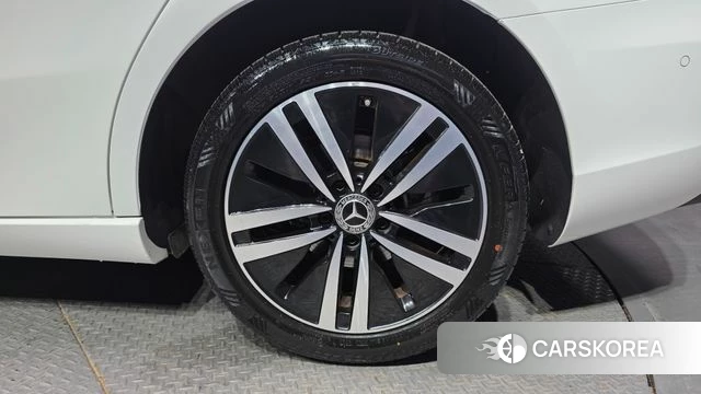 Mercedes-Benz A-Class W177 id 4309169 из Кореи 13