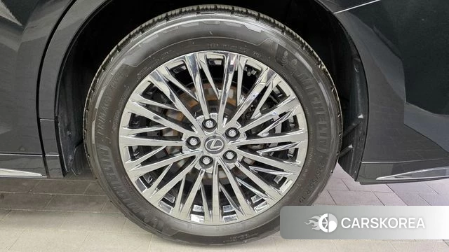 Lexus LM Second Generation id 4342619 из Кореи 13