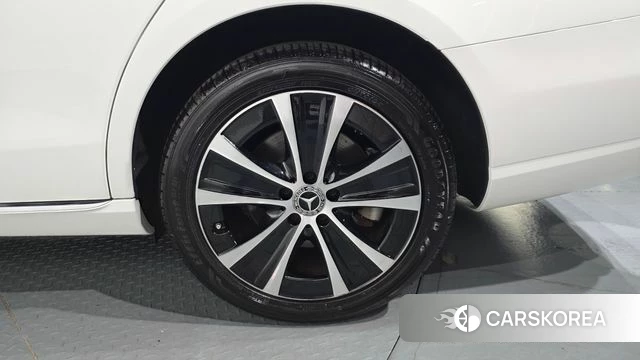 Mercedes-Benz E-Class W213 id 4697742 из Кореи 13