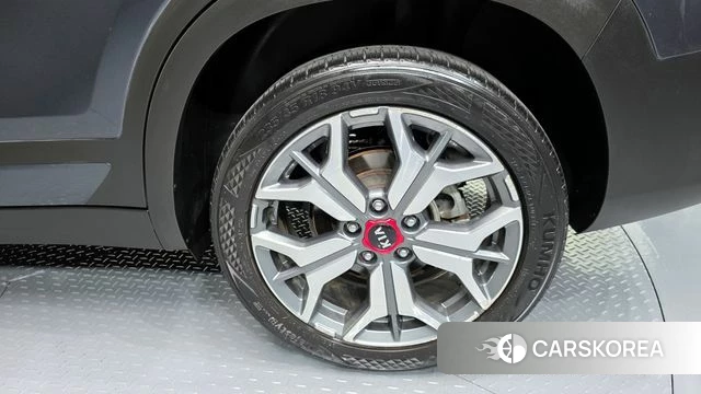 Kia Seltos id 4389945 из Кореи 13