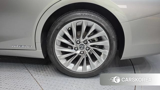 Lexus ES300h 7th generation id 4535190 из Кореи 13